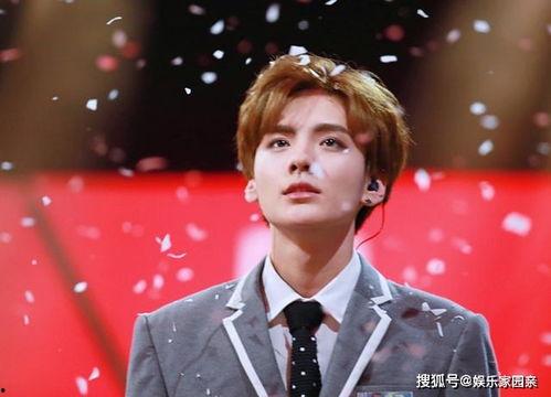 双男主听心声娱乐圈吃瓜文,娱乐圈双男主的心声瓜田